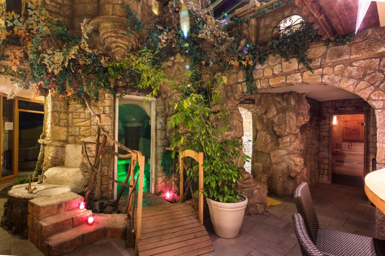 Forellenhof Roessle Hotel & Restaurant Lichtenstein  エクステリア 写真