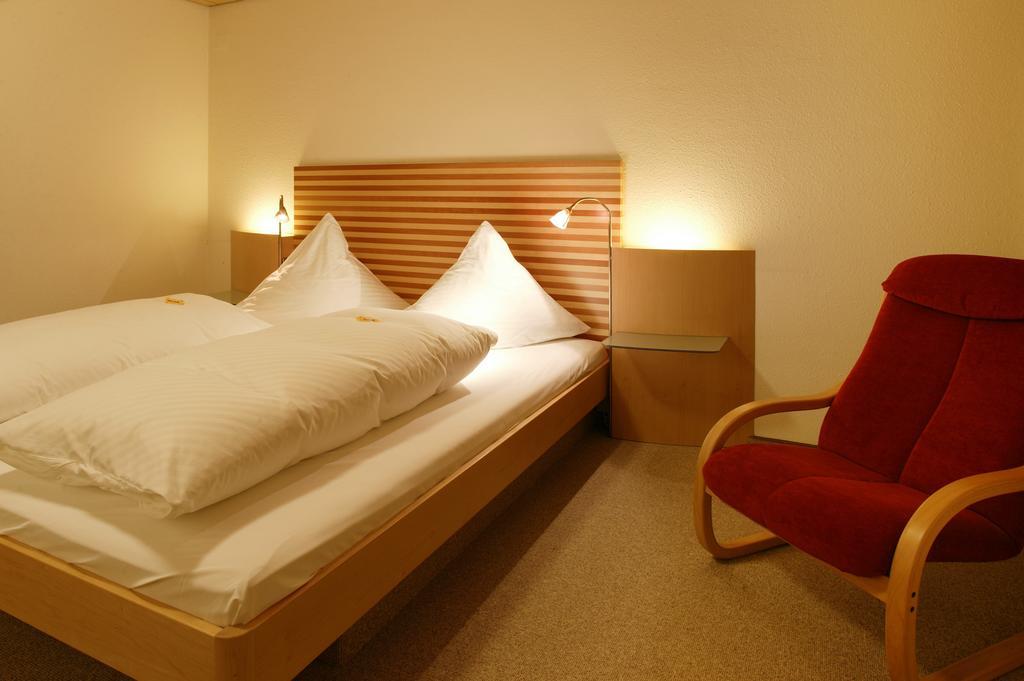 Forellenhof Roessle Hotel & Restaurant Lichtenstein  エクステリア 写真